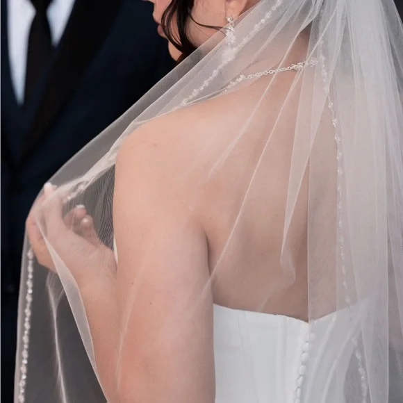 Accessories | Beaded Bridal Veil Length To Mid Thigh | Poshmark display picture 1